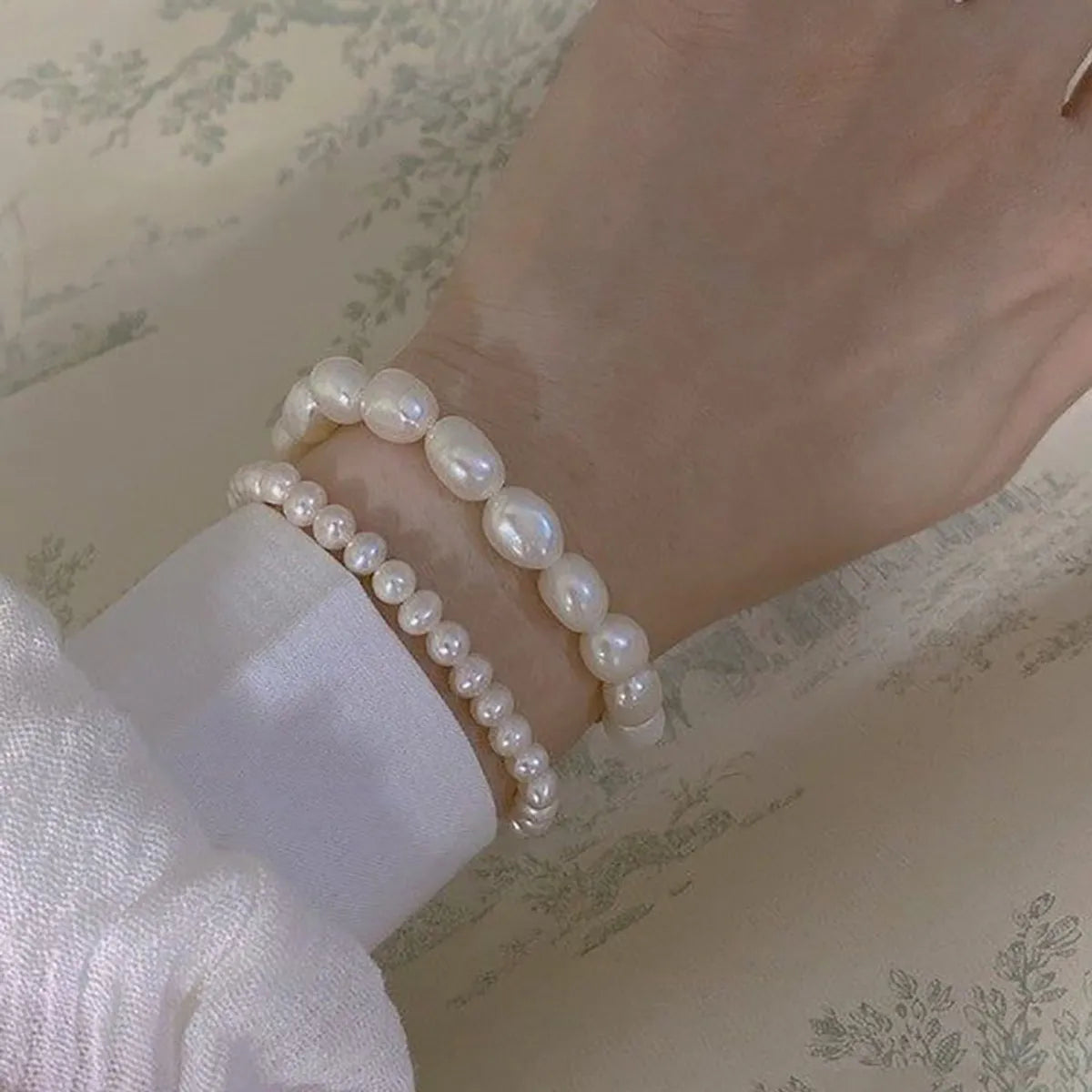 Fashion Simple Baroque Pearl Beaded Retro Bracelet Wholesale