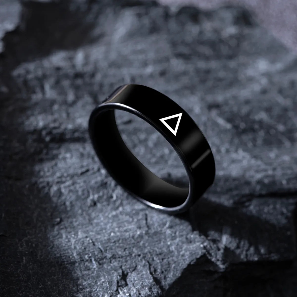 Fashion Simple Black Stainless Steel Men'S Triangle Icon Ring