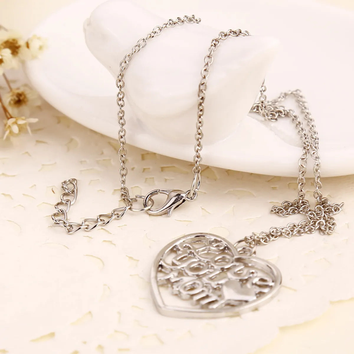 Fashion Simple Clavicle Chain Love You Mom Mother's Day Gift Clavicle Chain Necklace  Wholesale Gooddiy