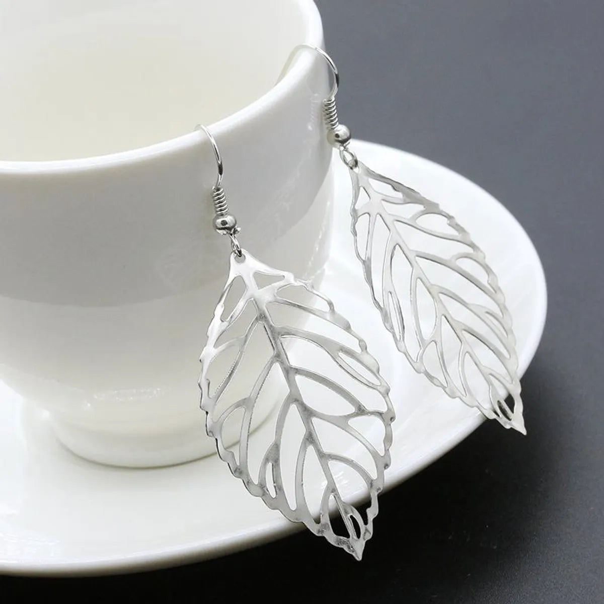 Fashion Simple Mori Metal Leaf Earrings New Leaf Earrings