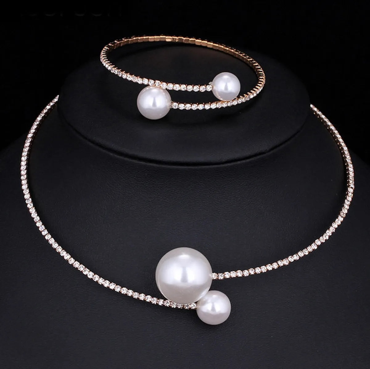 Simple Style Round Alloy Artificial Crystal Artificial Pearls Women's Bracelets Necklace Jewelry Set