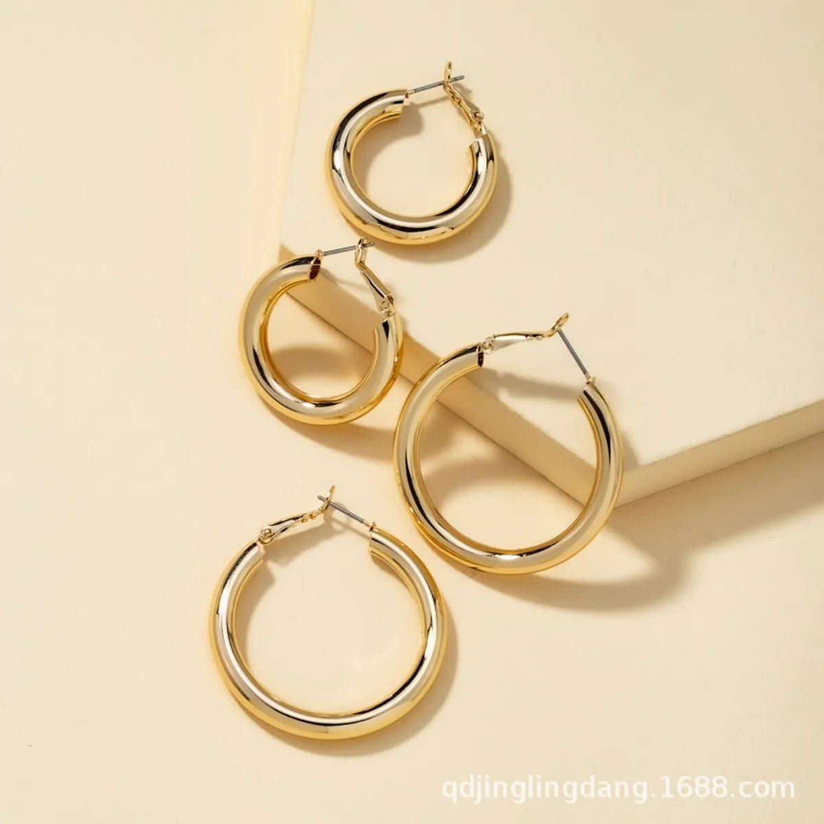 Fashion Simple Retro Earrings