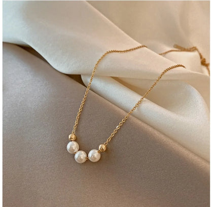 Fashion Simple Short Bead Clavicle Chain Pearl Golden Necklace