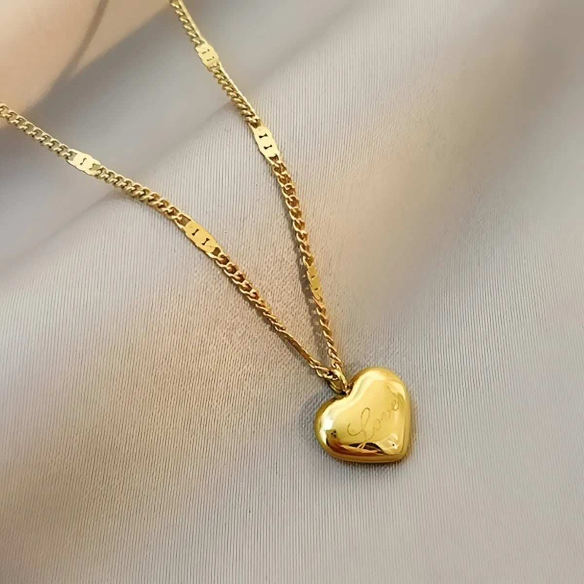 Fashion Simple Style Heart Shape Titanium Steel Plating Necklace