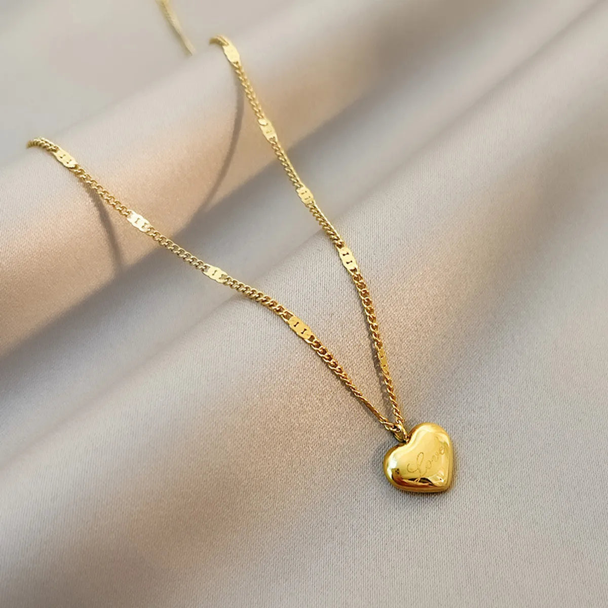 Fashion Simple Style Heart Shape Titanium Steel Plating Necklace