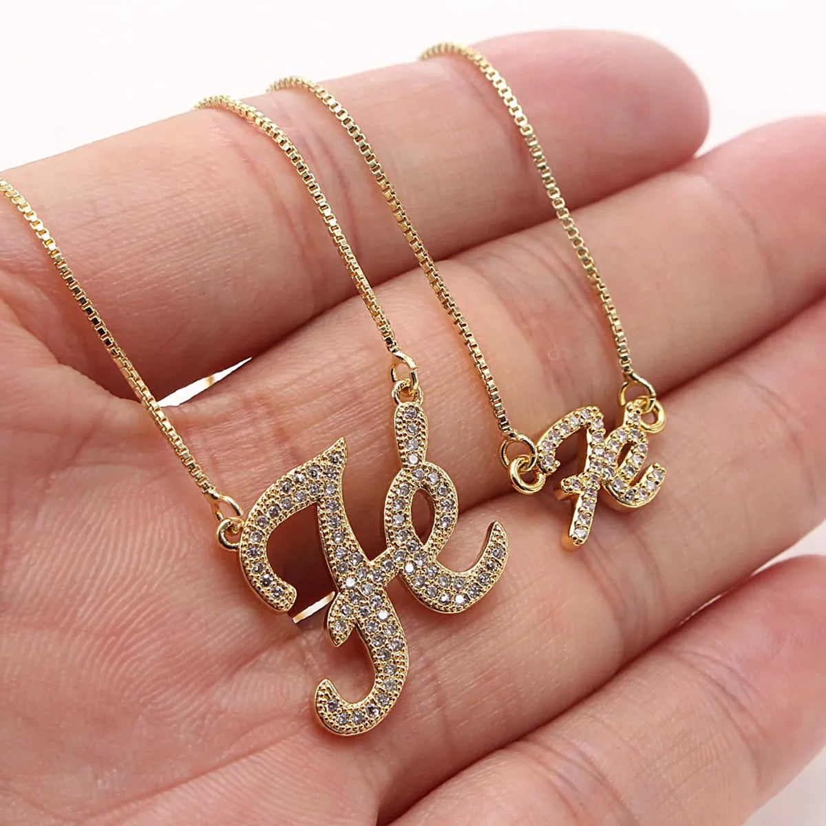 Fashion Simple Style Letter Copper Gold Plated Zircon Pendant Necklace In Bulk