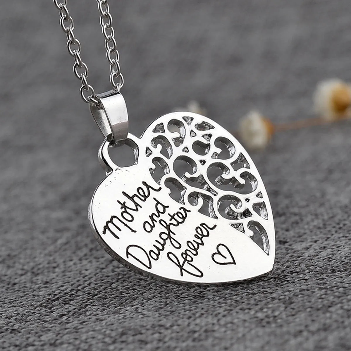 Fashion Simple Style  Mother And Daughter Mother Daughter Eternal Love Pendant Sweater Chain Wholesale Gooddiy