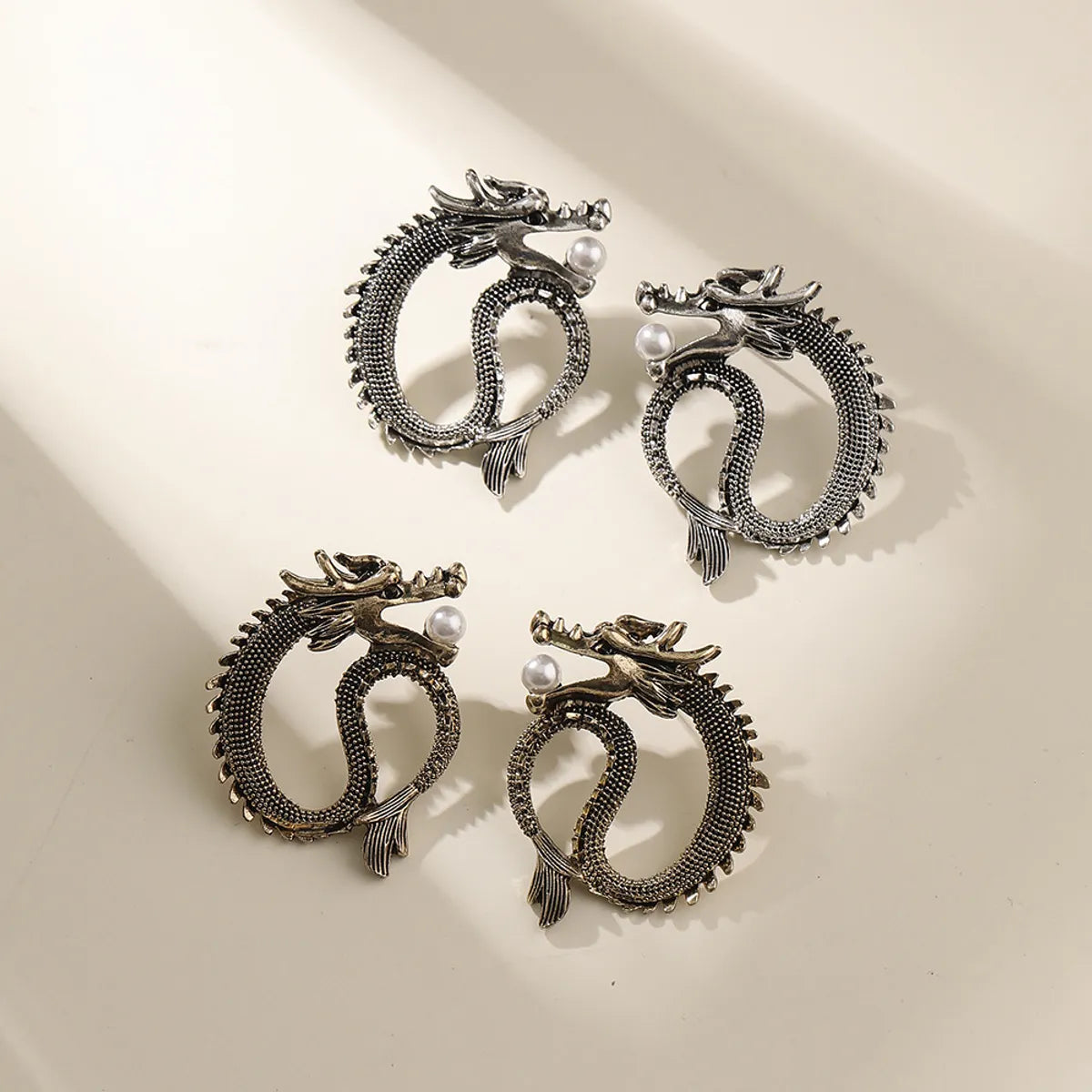 Fashion Snake Dragon Alloy Plating Women's Earrings Ear Hook 1 Piece 1 Pair