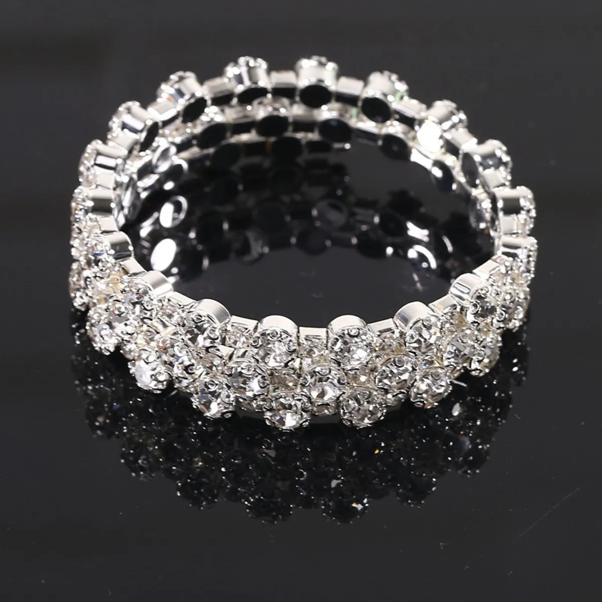 Fashion Solid Color Alloy Plating Inlay Rhinestones Women'S Bangle 1 Piece