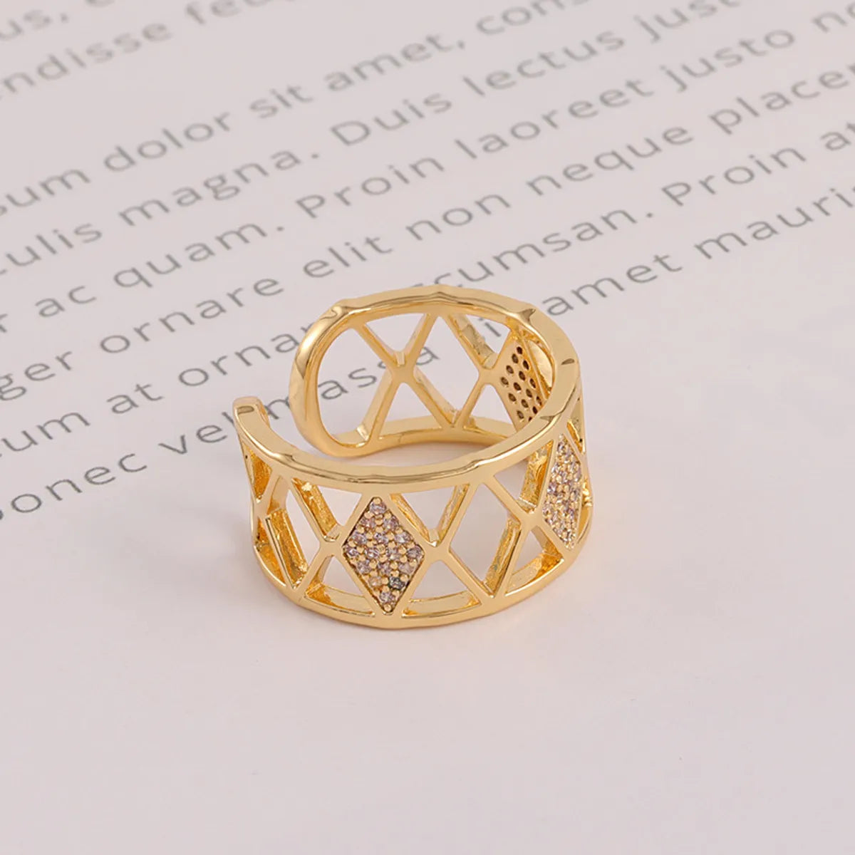 Fashion Solid Color Copper Plating Inlay Zircon Rings 1 Piece