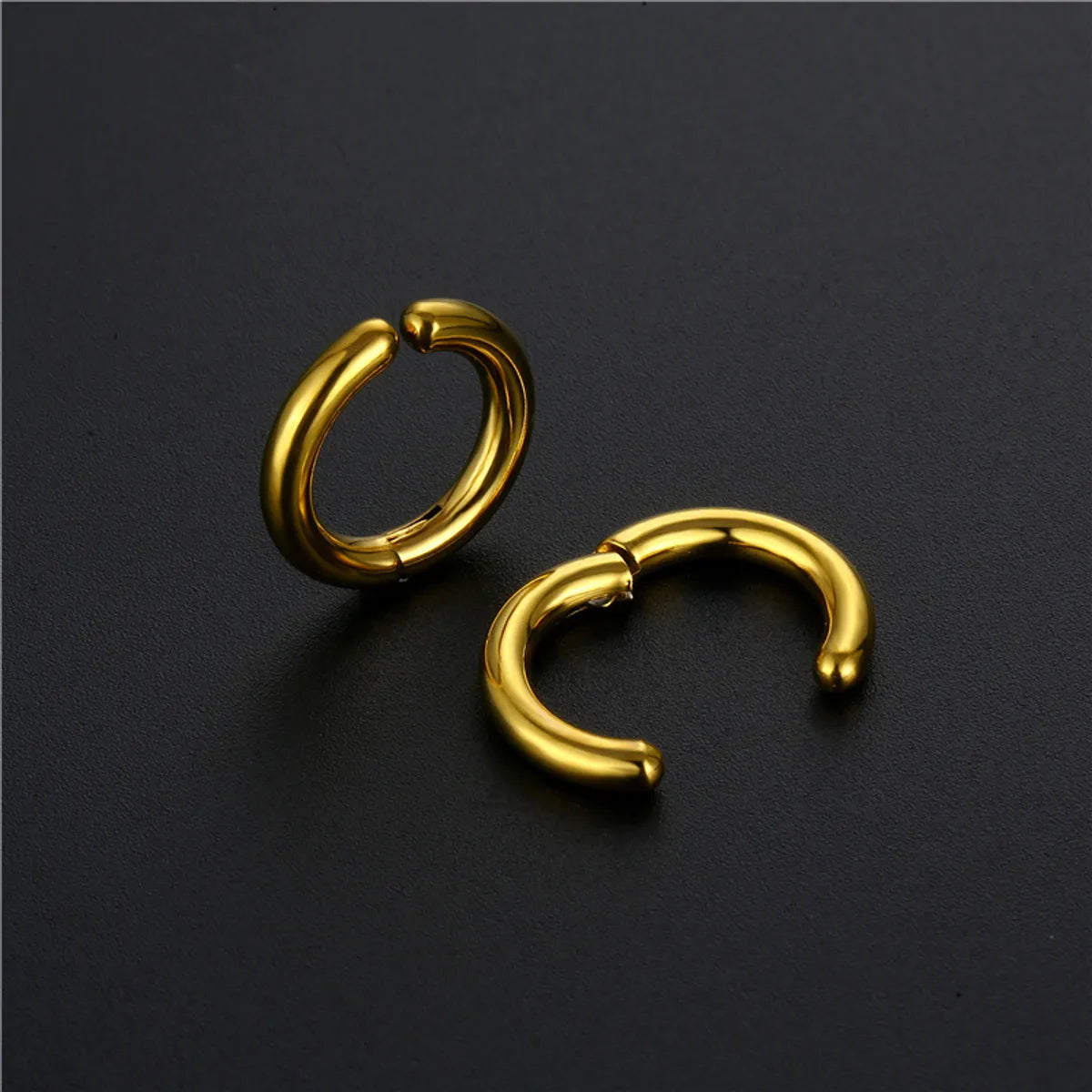 Fashion Solid Color Titanium Steel Polishing Ear Clips 1 Pair