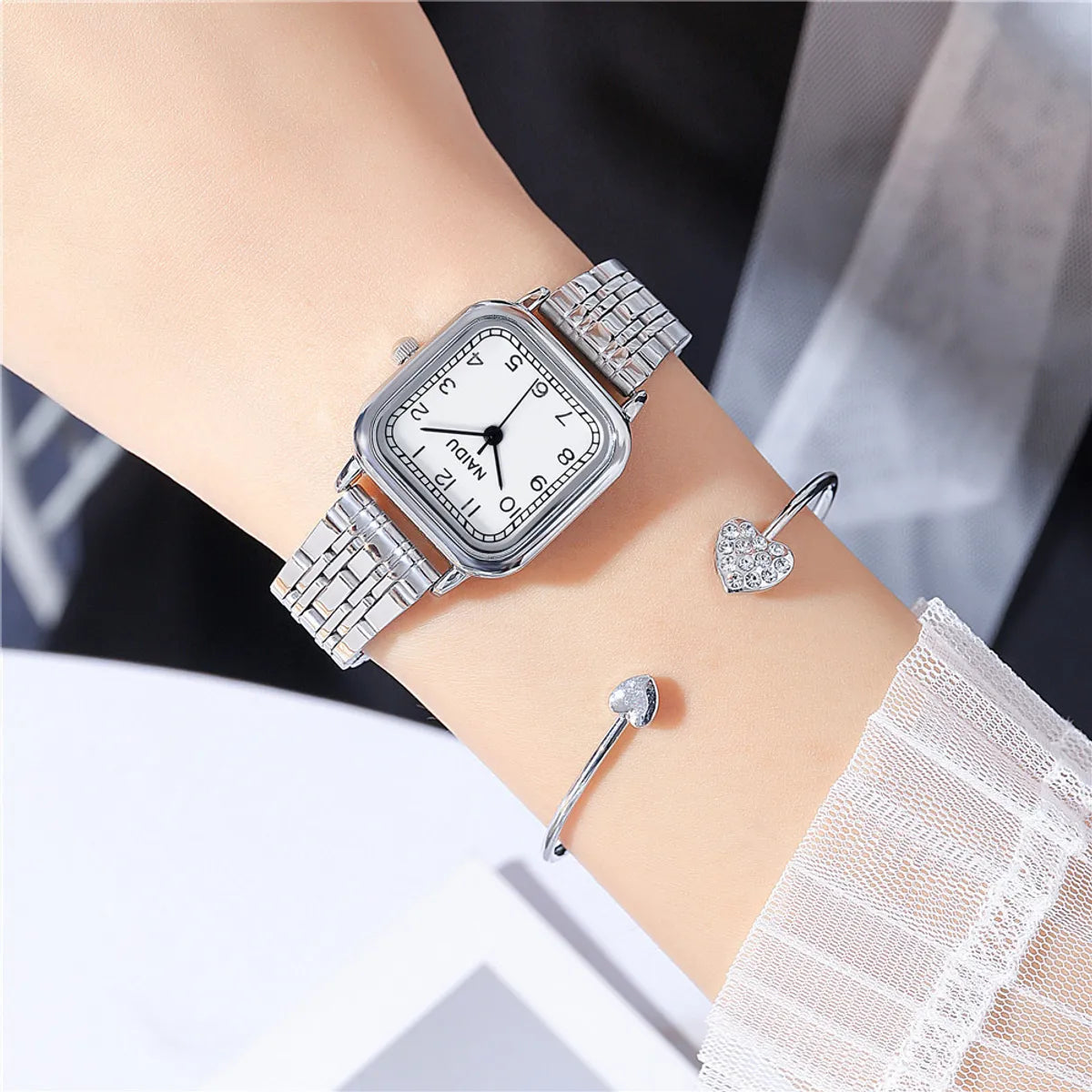 Fashion Square Digital Face Ladies Steel Band Watch Trend Quartz Watch