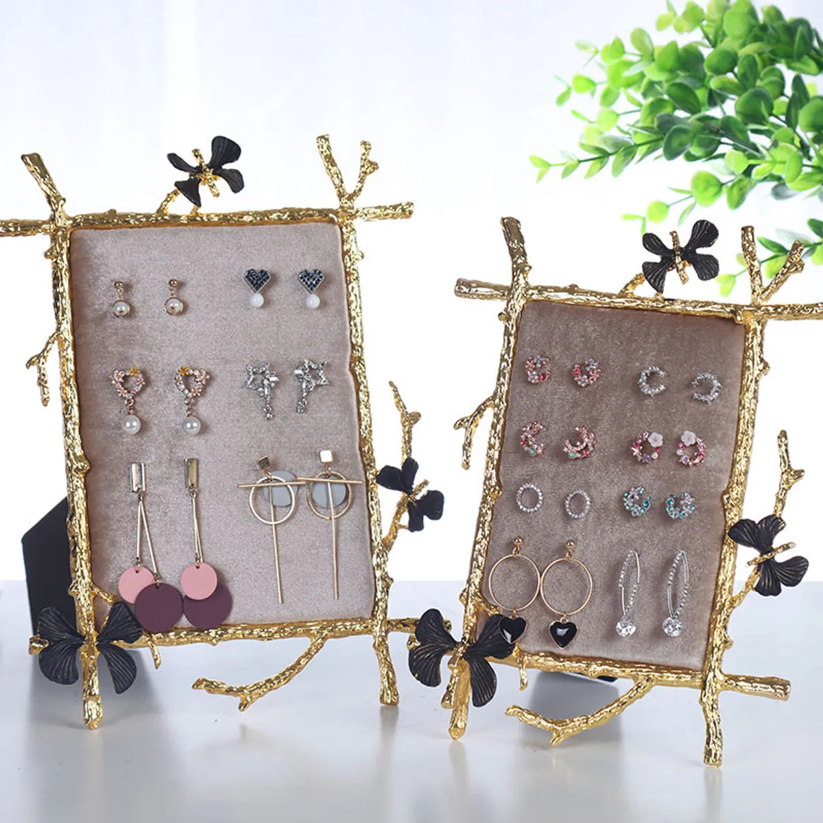 Fashion Square Flannel Jewelry Rack 1 Piece