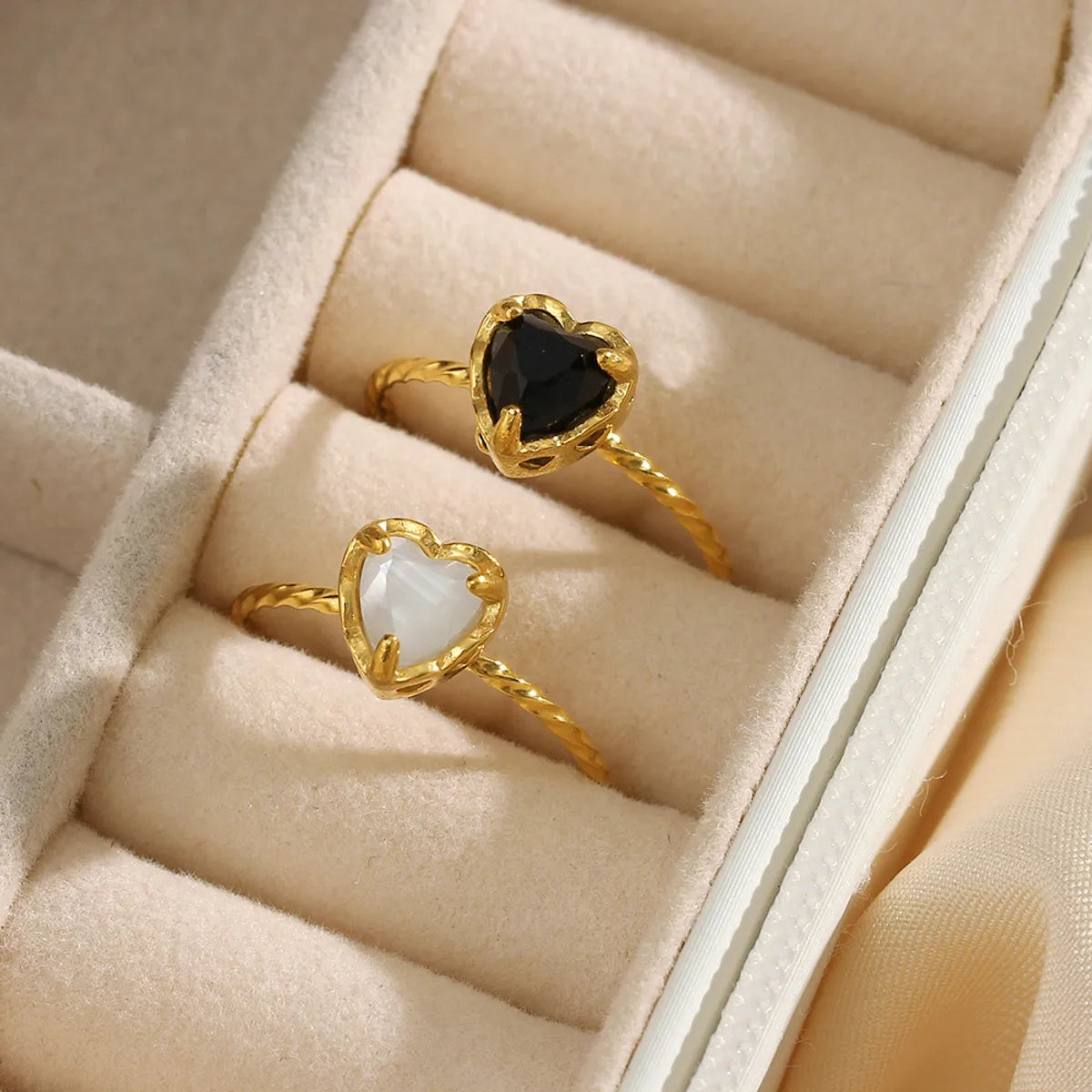 Lady Heart Stainless Steel Inlaid Zircon Zircon Gold Plated Rings