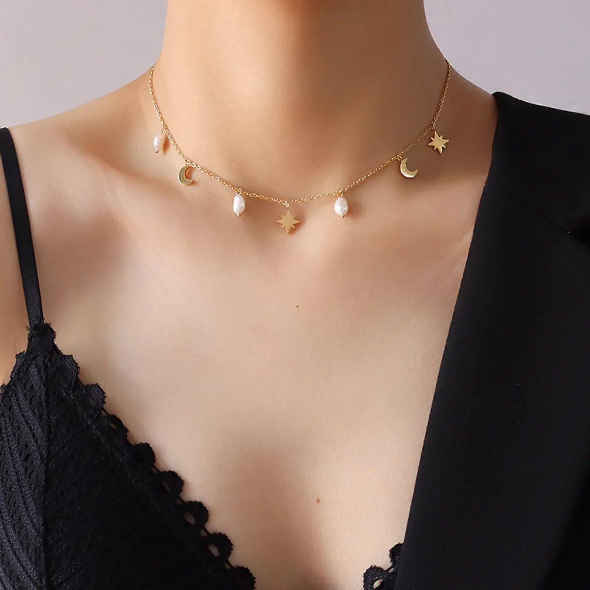 Fashion Star Moon Freshwater Pearl Tassel Clavicle Necklace