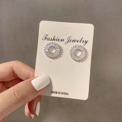 Fashion Star Moon Silver Plated Inlay Zircon Women's Ear Studs 1 Pair