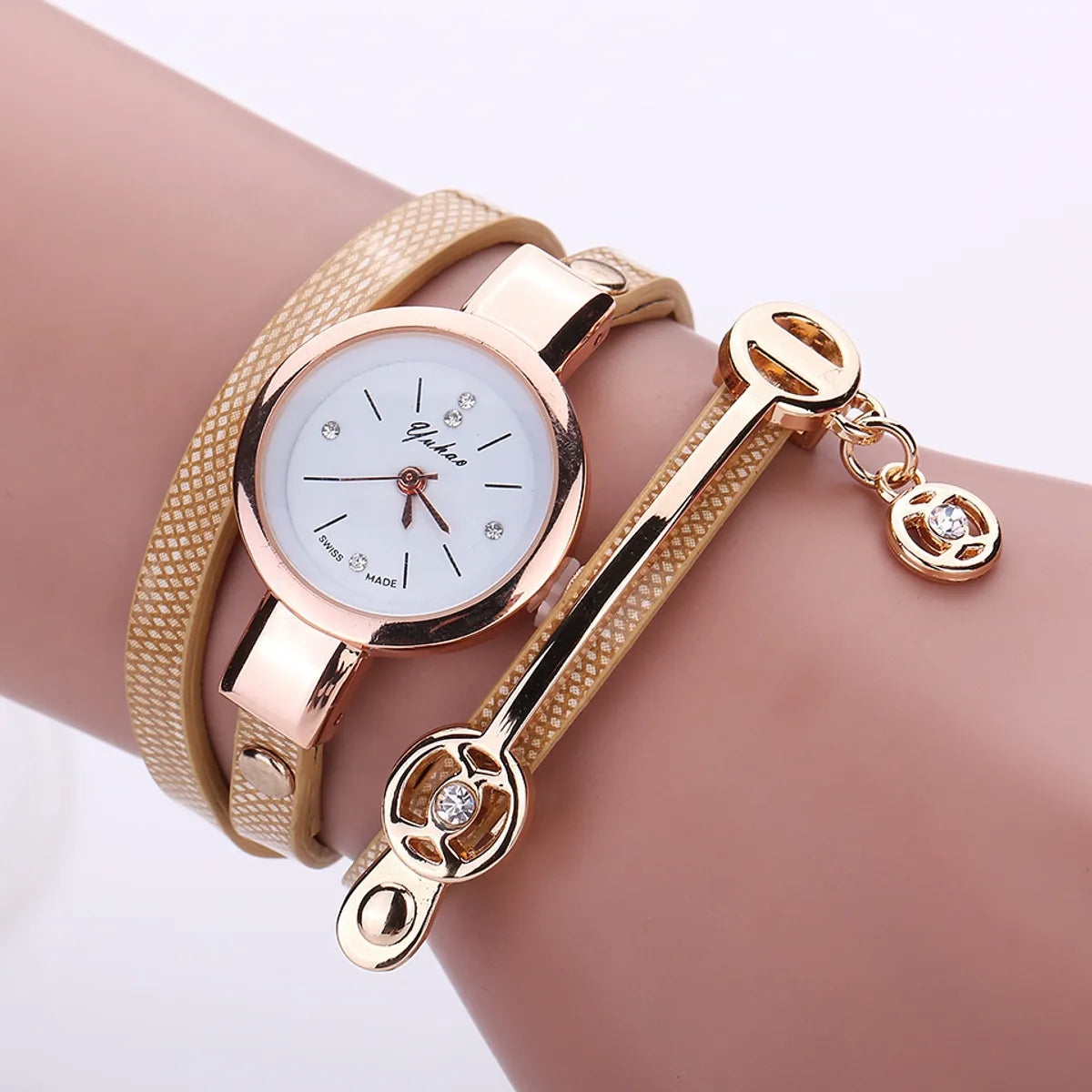 Fashion Strap Casual Three-Circle Winding Bracelet Ladies Quartz Fashion Watch Wholesale