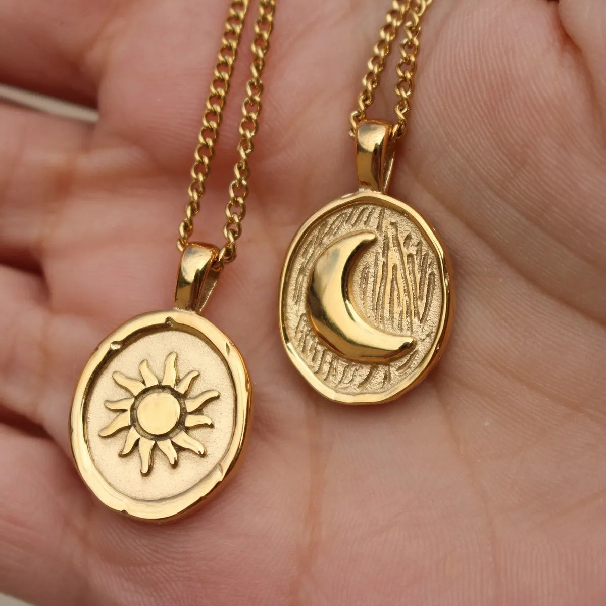 Wholesale Jewelry Fashion Sun Moon 201 Stainless Steel 304 Stainless Steel Titanium Steel 18K Gold Plated Plating Pendant Necklace