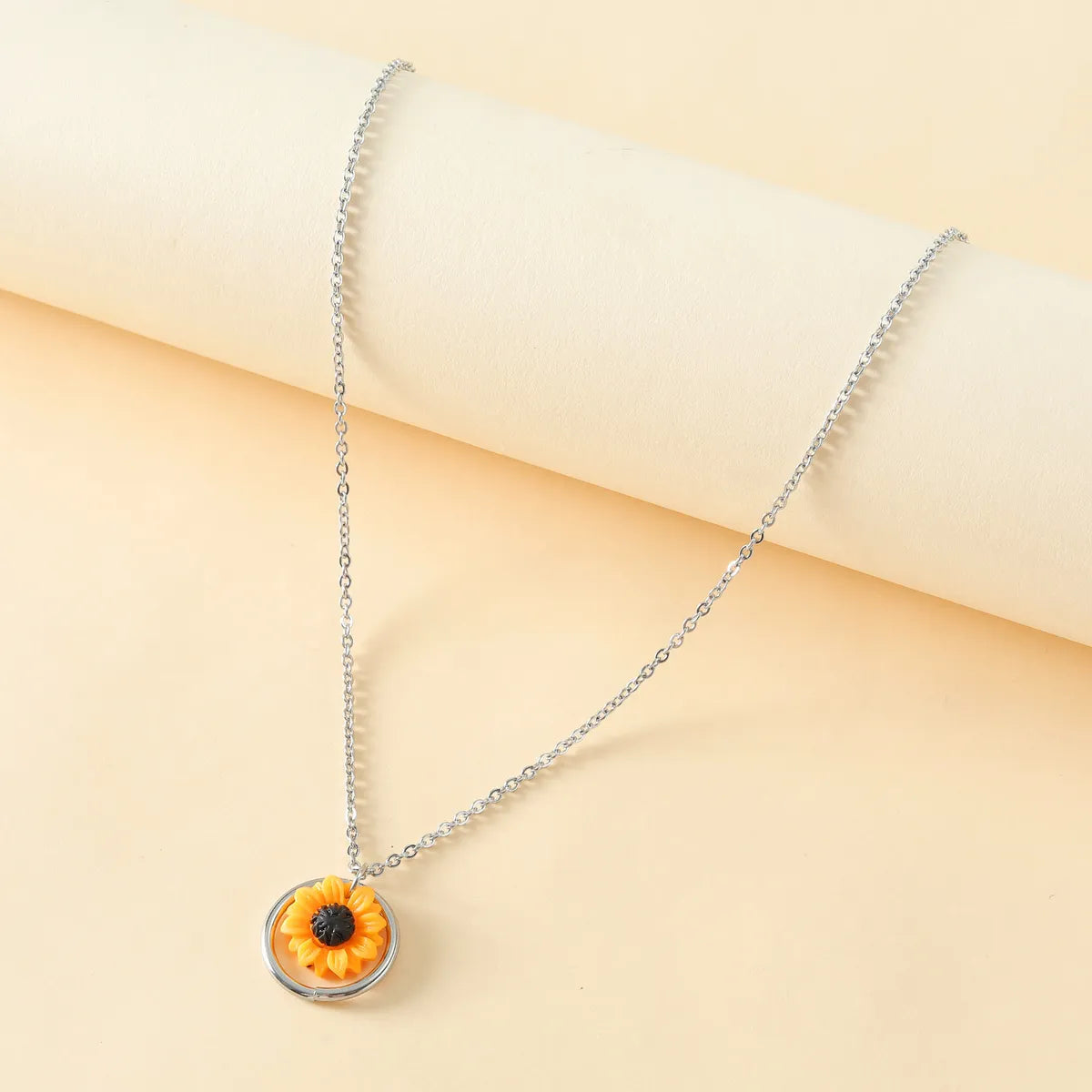 Fashion Sunflower Stainless Steel Polishing Pendant Necklace 1 Piece