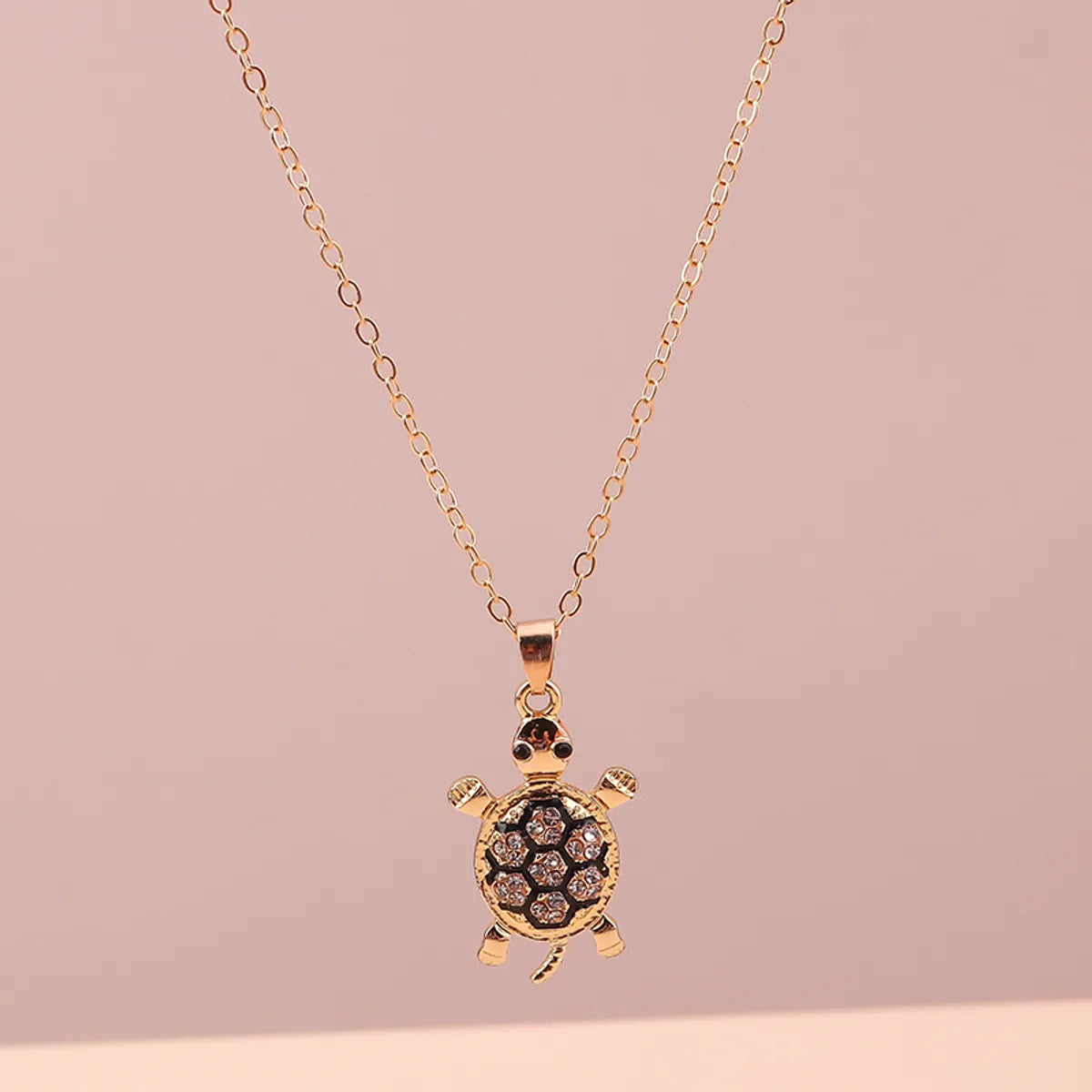 Fashion Tortoise Alloy Inlay Rhinestone Pendant Necklace