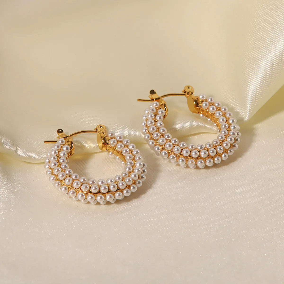 Fashion U Shape Stainless Steel Inlay Pearl Hoop Earrings 1 Pair