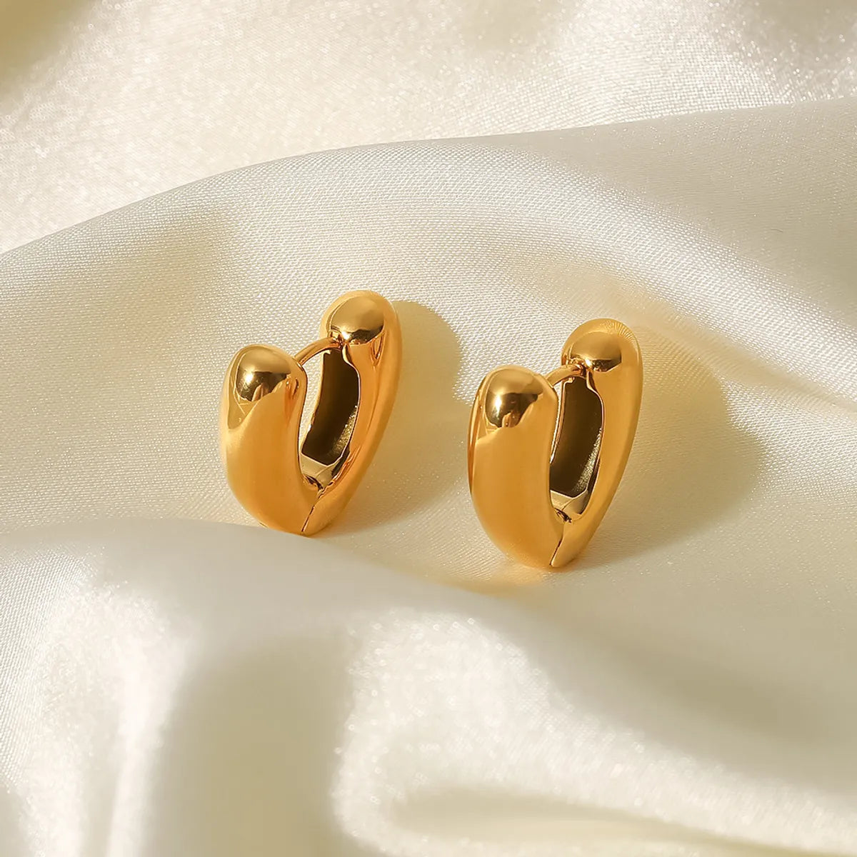 Fashion V Shape Gold Plated Stainless Steel Gold Plated Earrings