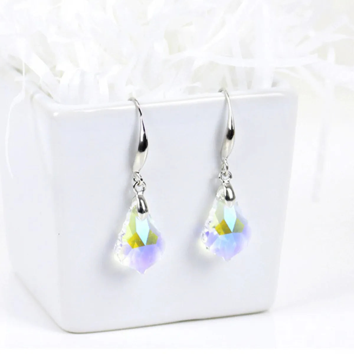 Fashion Water Droplets Artificial Crystal Handmade Women'S Drop Earrings 1 Pair