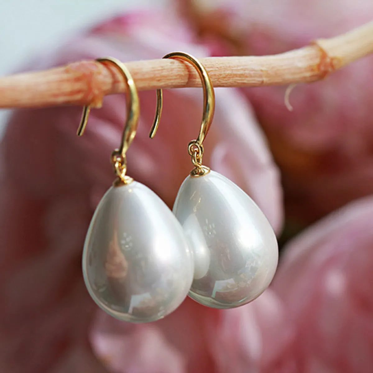 Fashion Water Droplets Pearl Drop Earrings 1 Pair