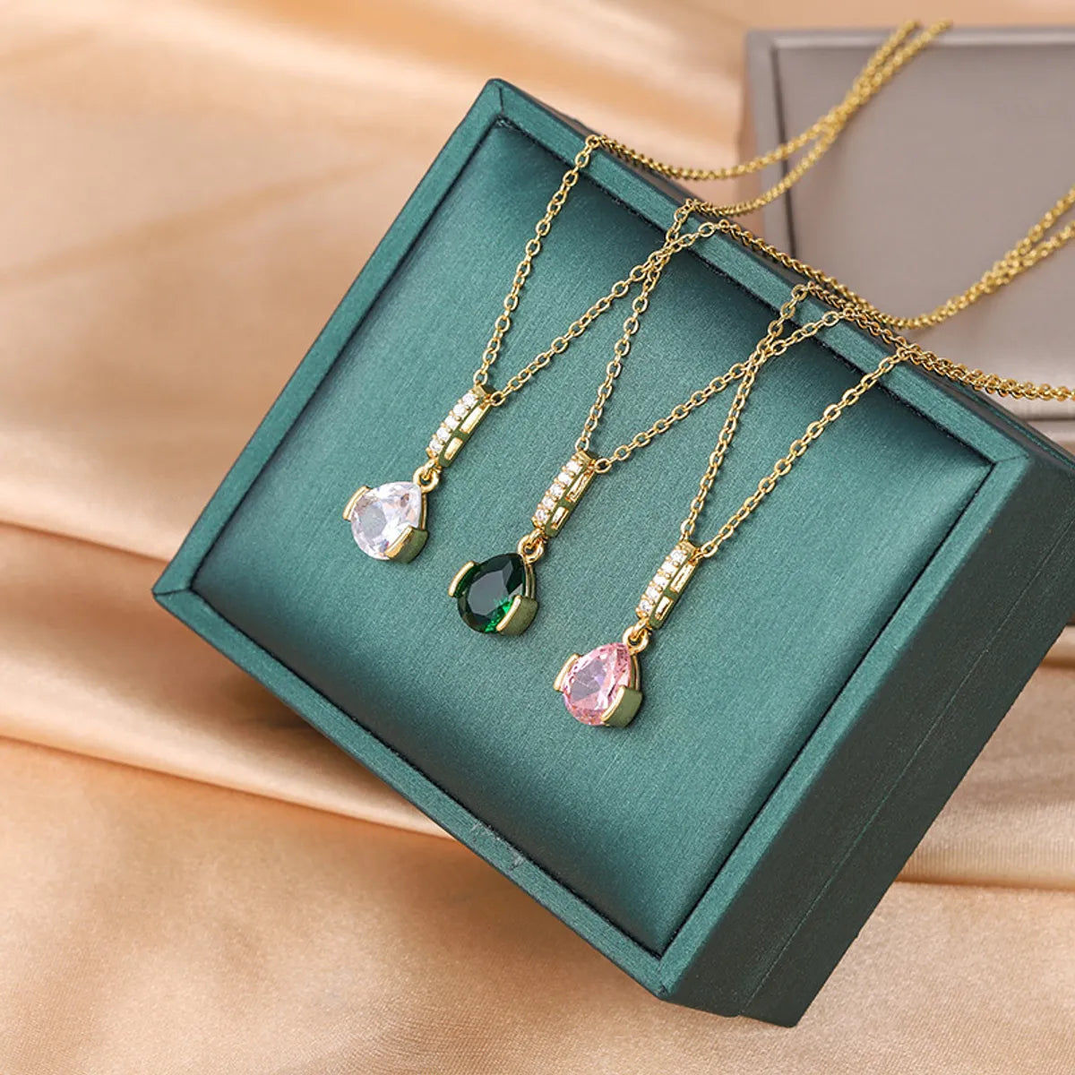 Fashion Water Droplets Titanium Steel Plating Zircon Pendant Necklace 1 Piece