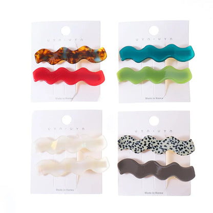 Women'S Fashion Waves Synthetic Resin Hair Clip