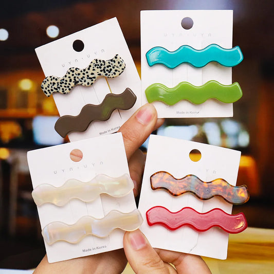 Women'S Fashion Waves Synthetic Resin Hair Clip