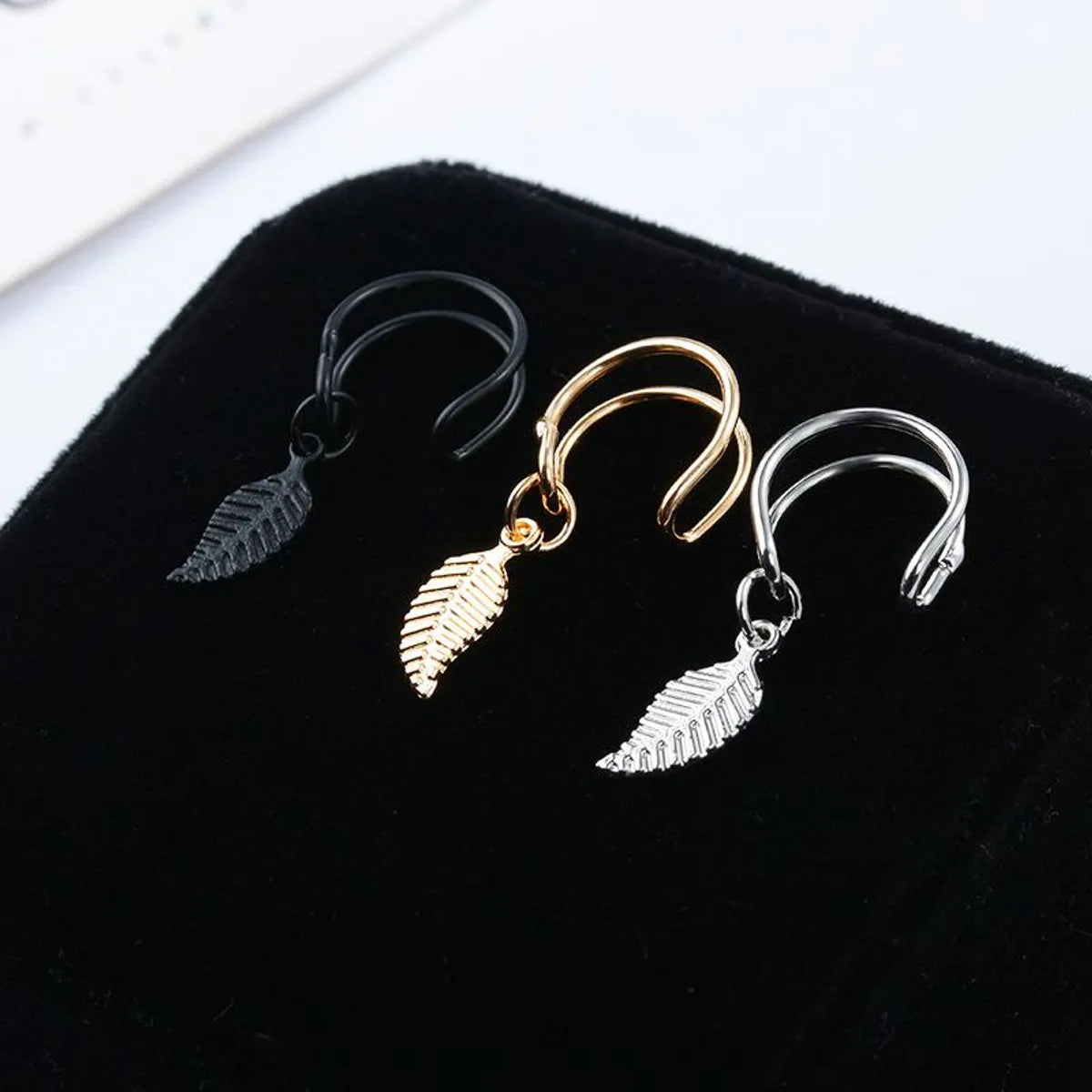 Fashion Women Metal Leaves Single Ear Cuff Clip Earrings Alloy Alloyen Nhdp136154