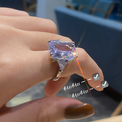 Fashionable Geometric Blue Diamond Triangle Inlaid Zircon Ring