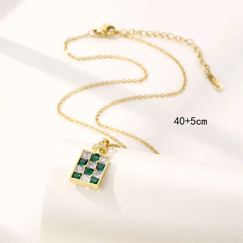 Ferroalloy (201 Stainless Steel) Brass 18K Gold Plated Simple Style Classic Style Plating Inlay Perfume Bottle Zircon Pendant Necklace