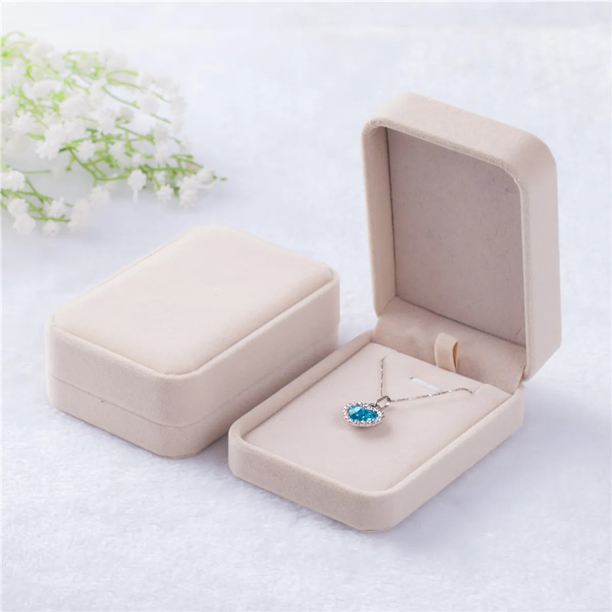 Basic Solid Color Flannel Fabric Jewelry Boxes