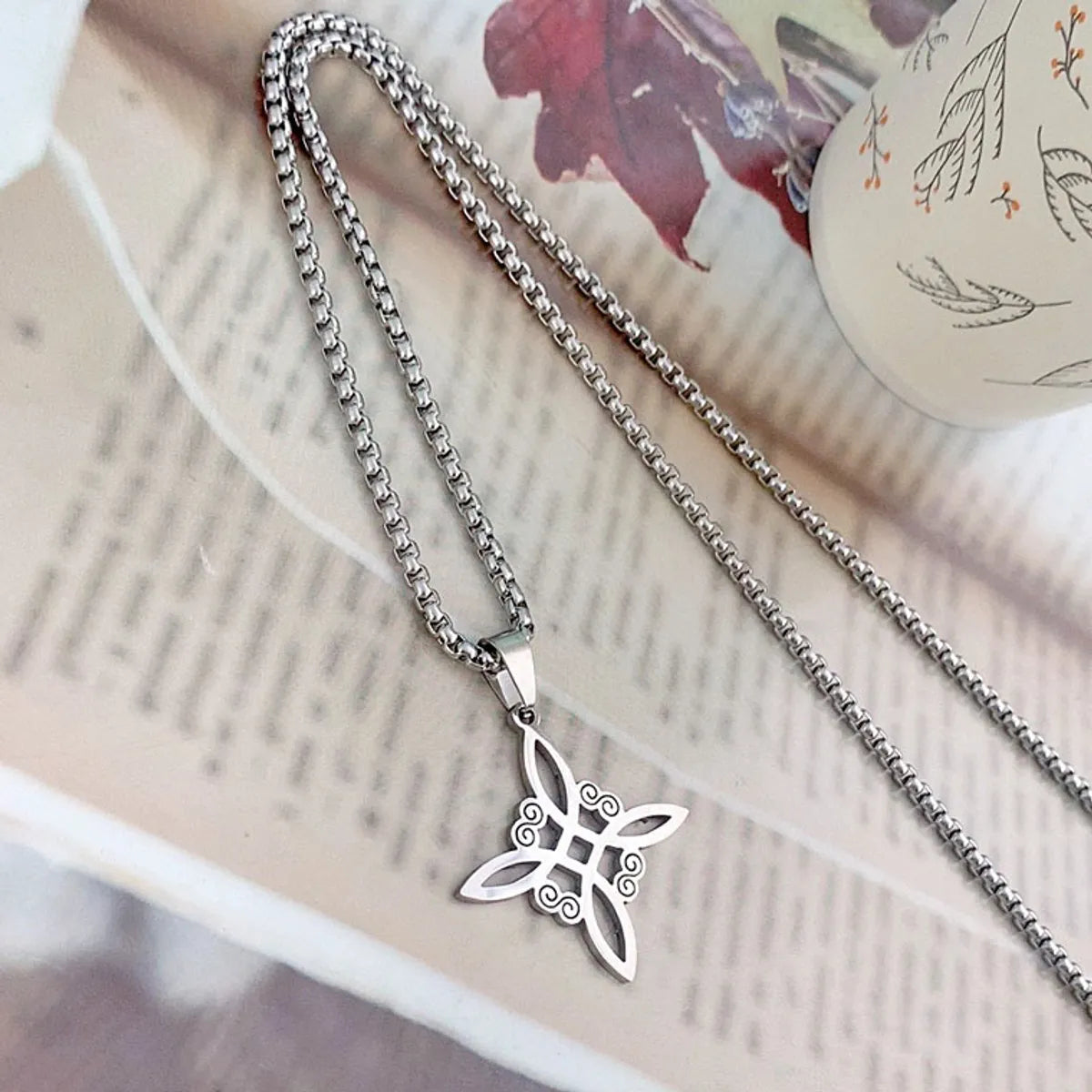 Foreign Trade New Irish Knot Cross Necklace European And American Popular Square Hollow Alloy Pendant Trend Necklace