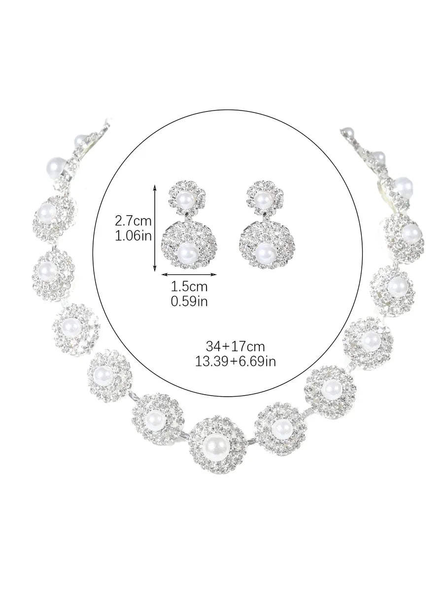 Formal Shiny Round Artificial Crystal Rhinestone Plating Inlay Rhinestones Silver Plated Women'S Earrings Necklace