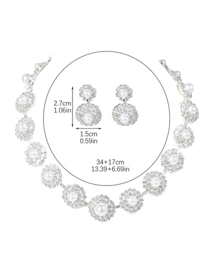 Formal Shiny Round Artificial Crystal Rhinestone Plating Inlay Rhinestones Silver Plated Women'S Earrings Necklace