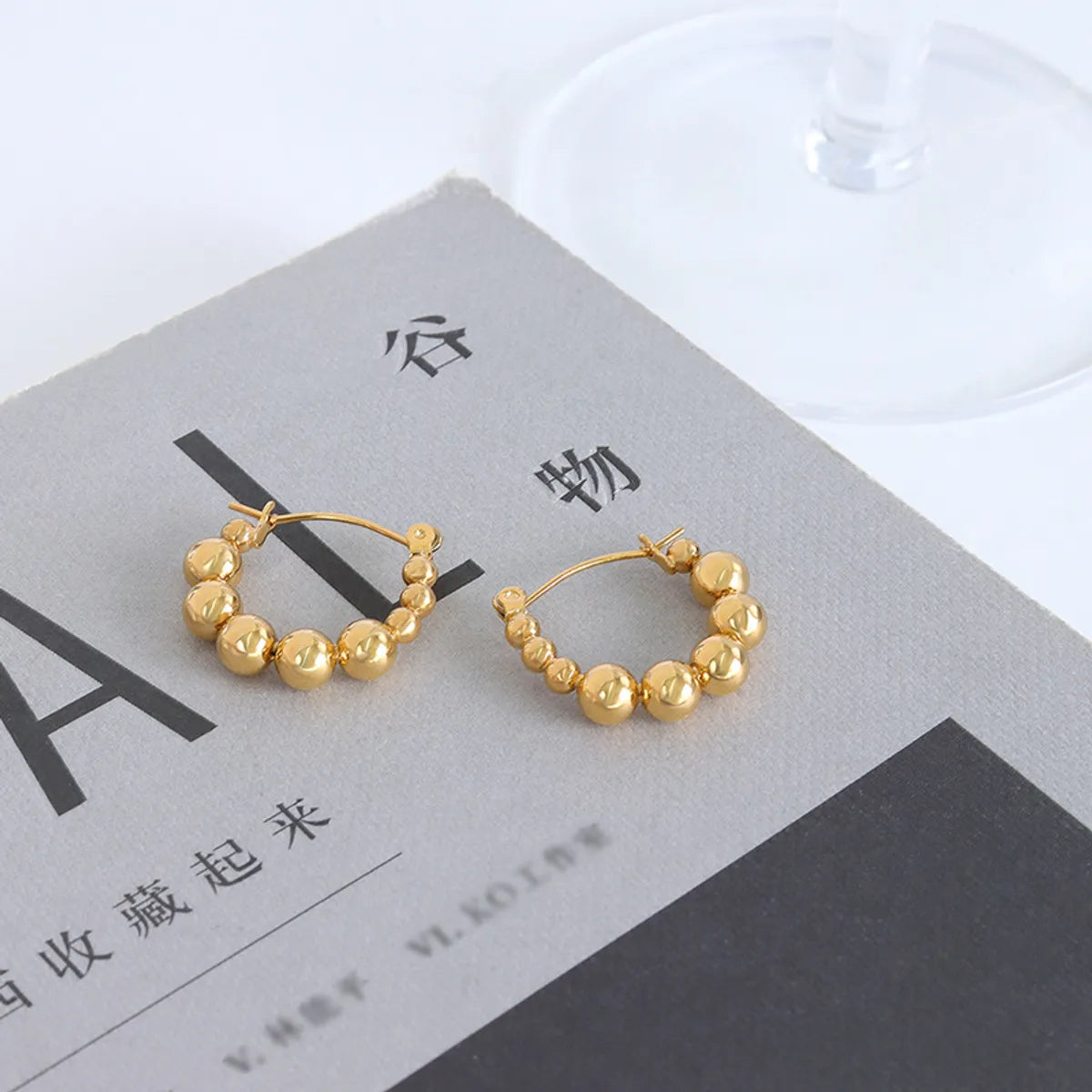 French Style Round Beads Stitching Geometric Titanium Steel 18k Gold Plated Earrings Wholesale