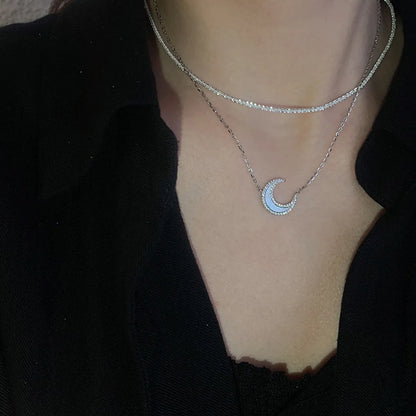 Fritillaria Moon White Simple Gypsophila Crescent Clavicle Alloy Chain