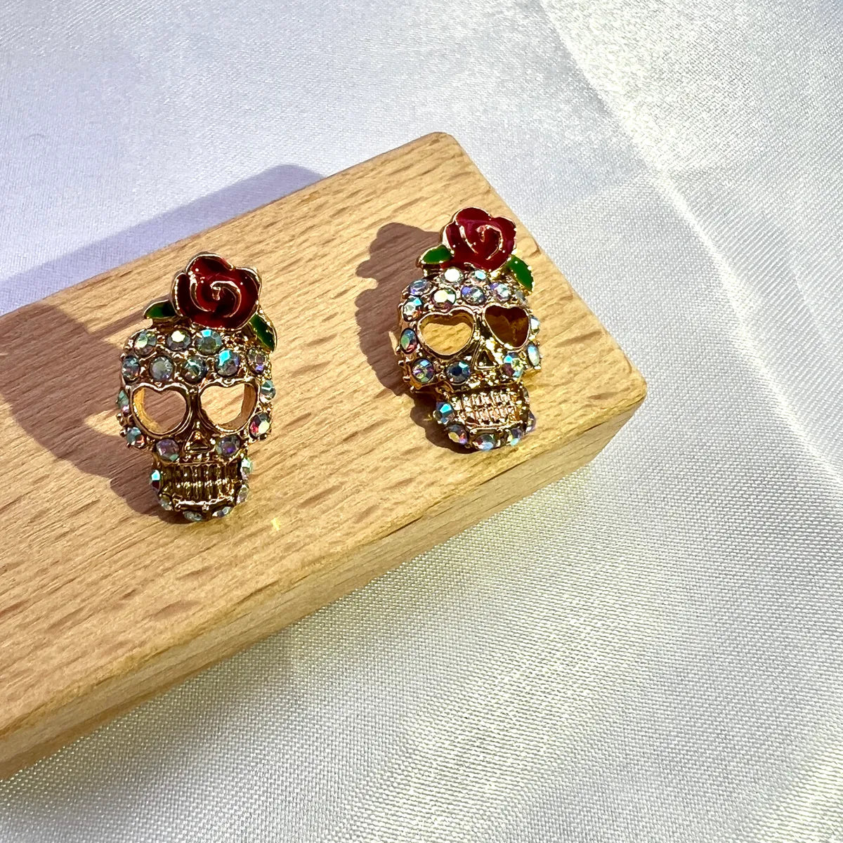 Funny Flower Skull Alloy Plating Inlay Zircon Gold Plated Halloween Women'S Ear Studs