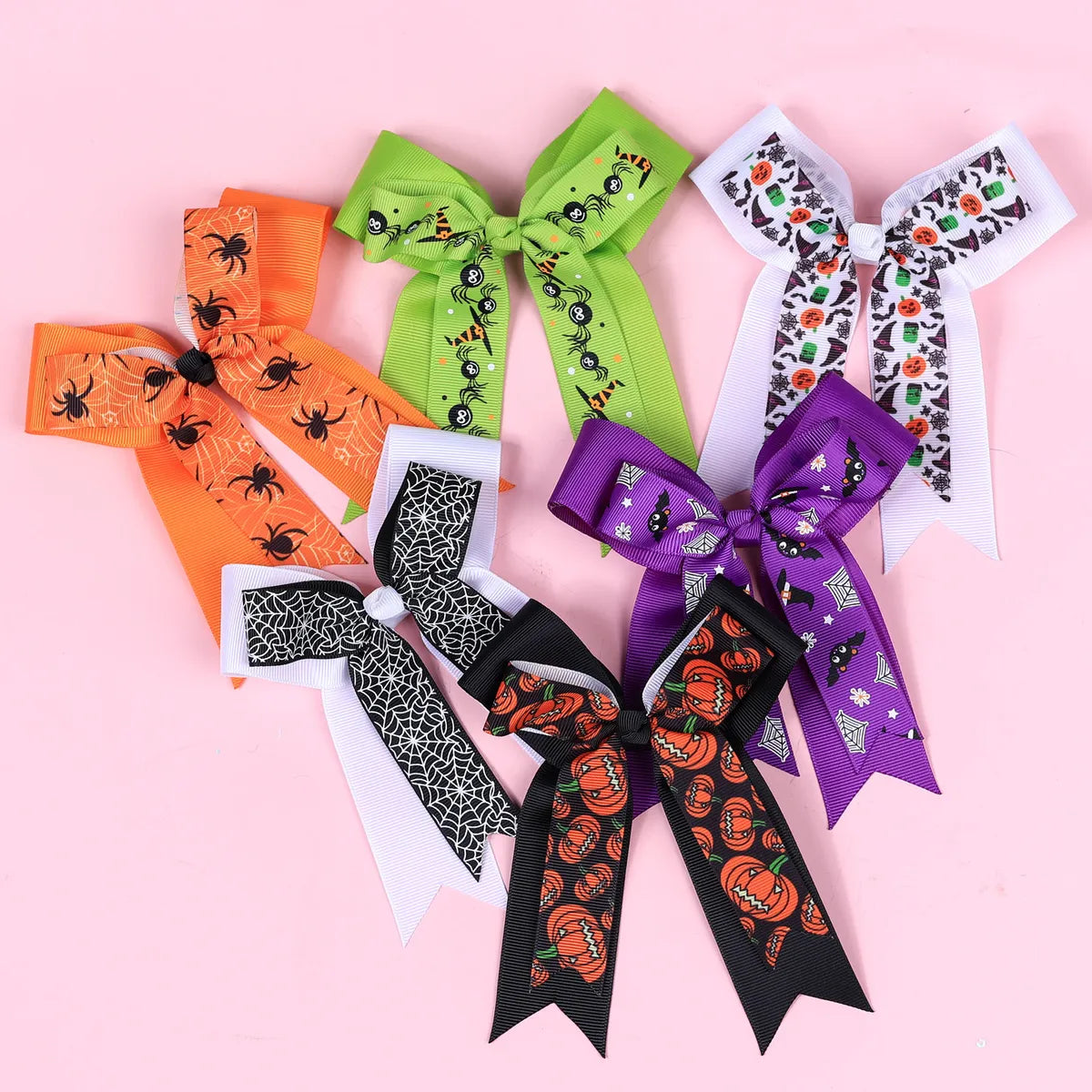 Girl'S Cartoon Style Bow Knot Printing Contrast Collar Hair Clip