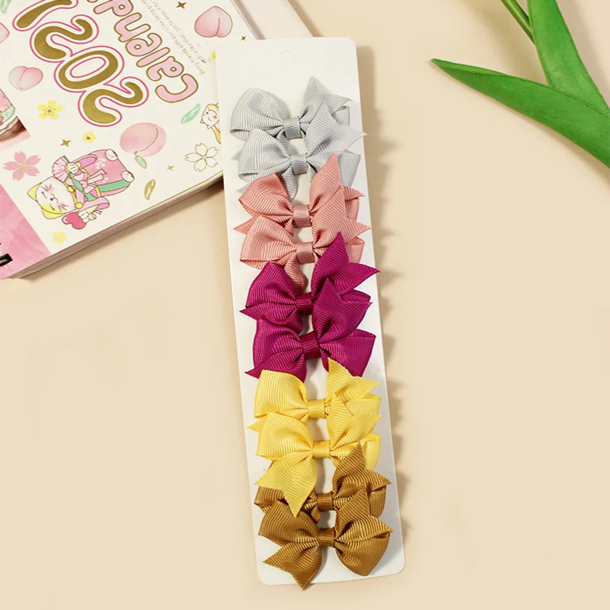 Girl'S Cartoon Style Bow Knot Polyester Hair Clip