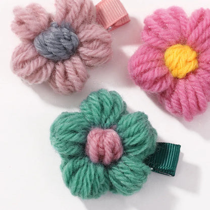 Girl'S Sweet Flower Plush Hair Clip