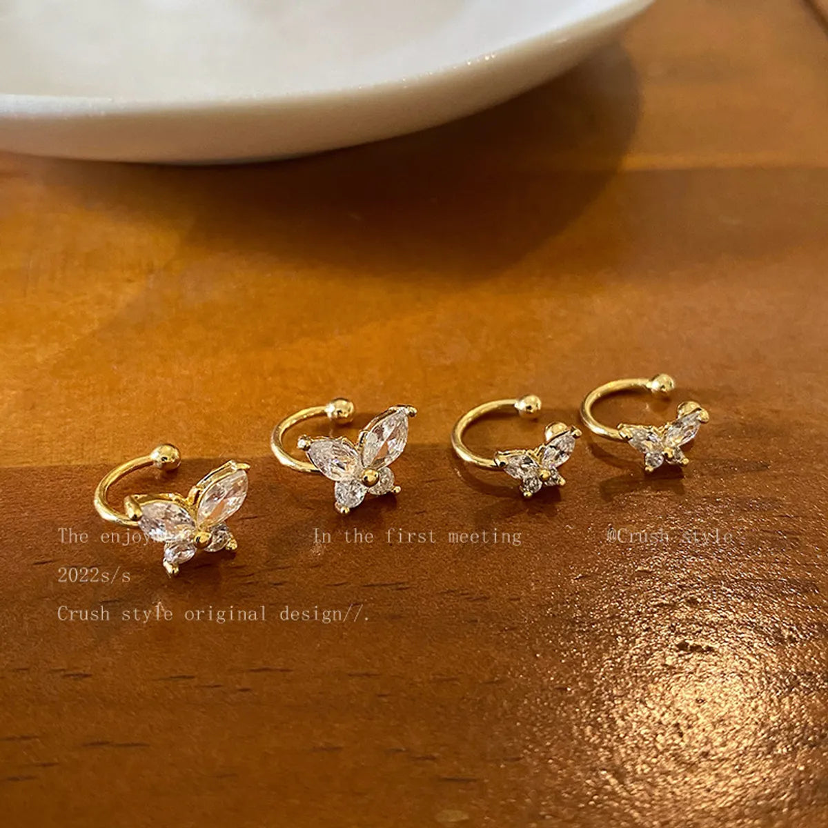 Glam Butterfly Alloy Plating Artificial Diamond Women'S Ear Clips 1 Pair