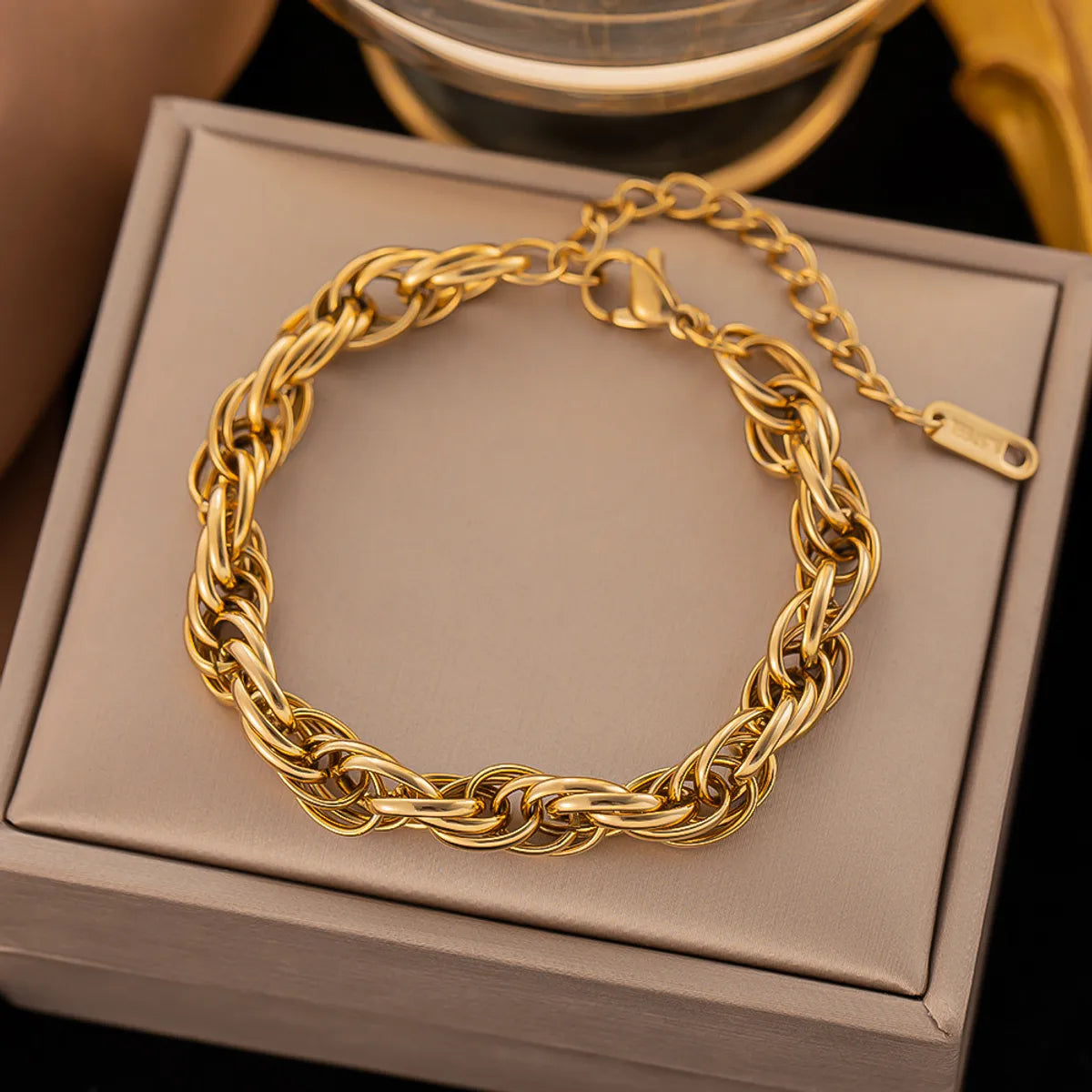 Wholesale Glam Geometric Titanium Steel Plating 18k Gold Plated Bracelets Necklace