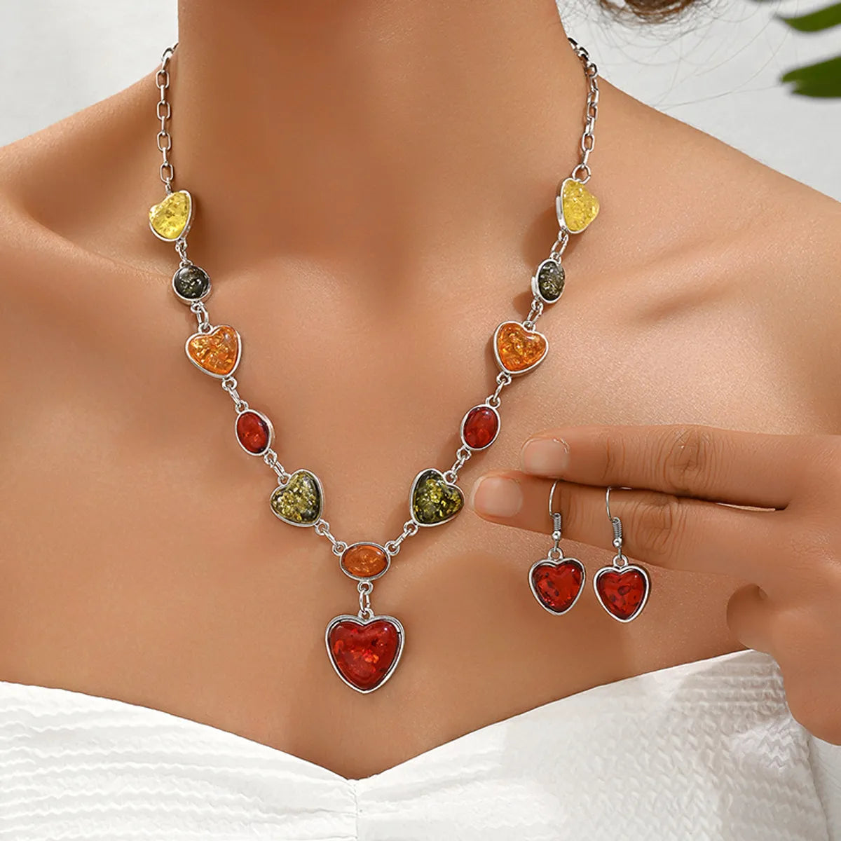 Glam Lady Heart Shape Alloy Inlay Resin Women'S Earrings Necklace