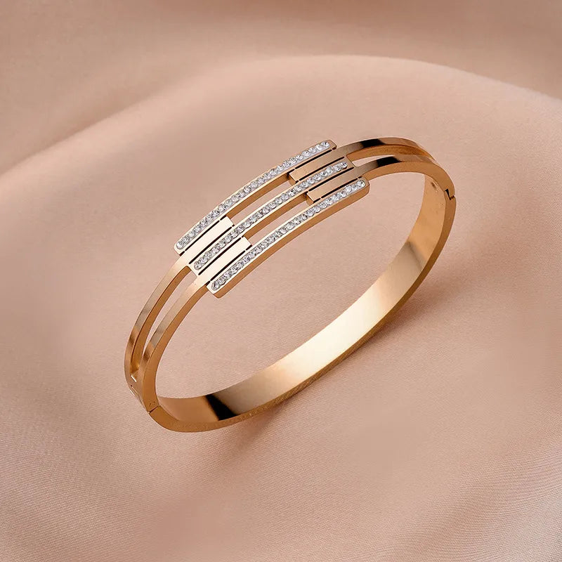 Glam Luxurious Classic Style Geometric 304 Stainless Steel 18K Gold Plated Rhinestones Bangle In Bulk