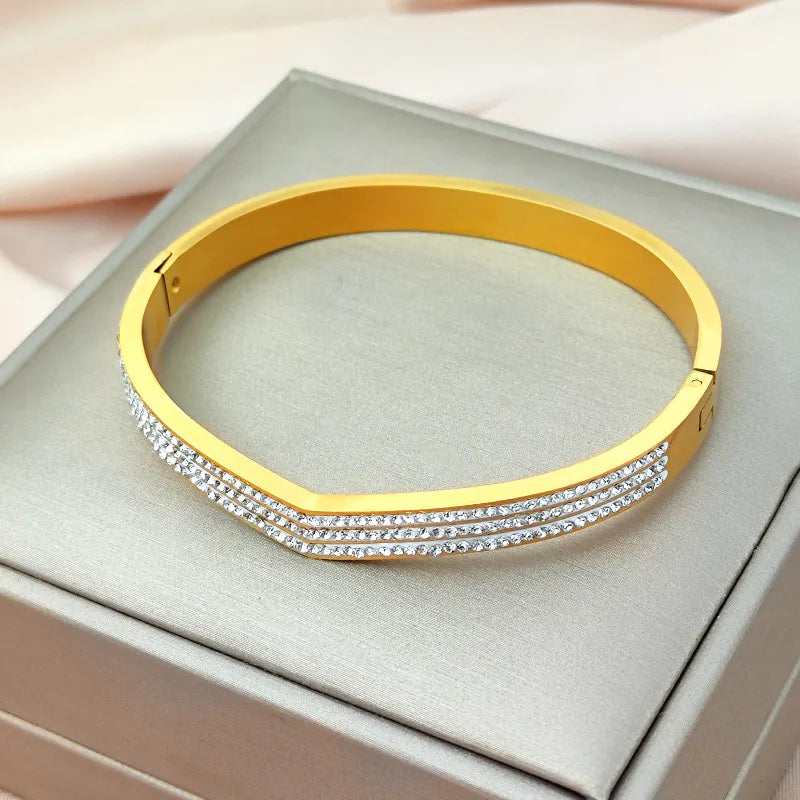 Glam Luxurious Classic Style Geometric 304 Stainless Steel 18K Gold Plated Rhinestones Bangle In Bulk