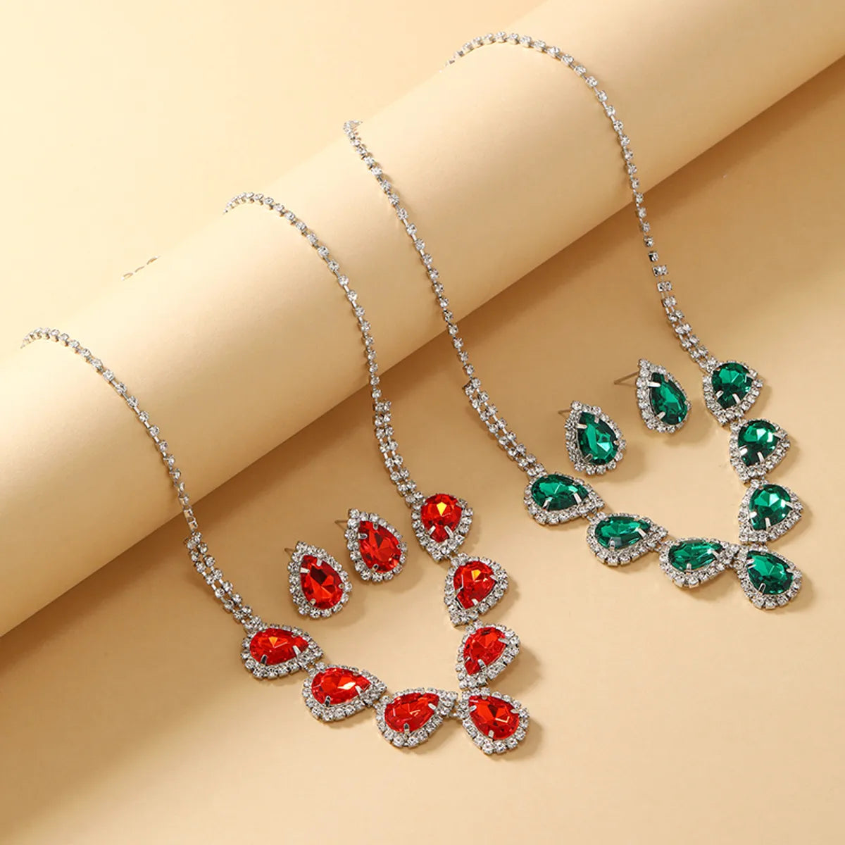 Glam Luxurious Shiny Water Droplets Alloy Plating Inlay Rhinestones Silver Plated Women'S Earrings Necklace